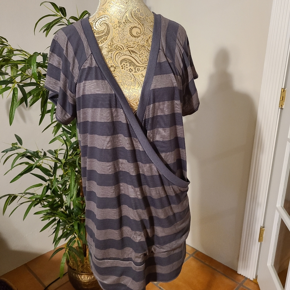 The Limited Top - Size L